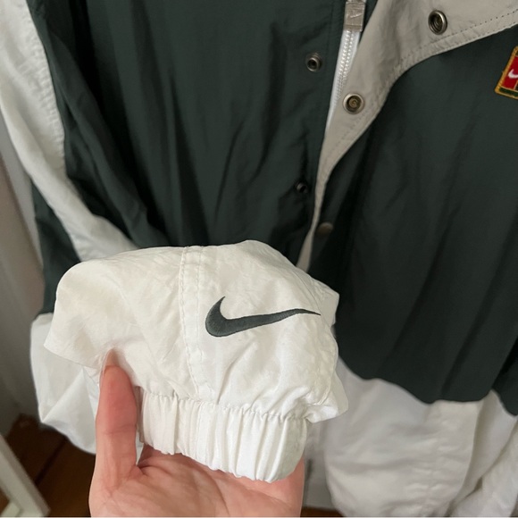 Vintage 90s Nike Court Windbreaker Jacket - Picture 5 of 5
